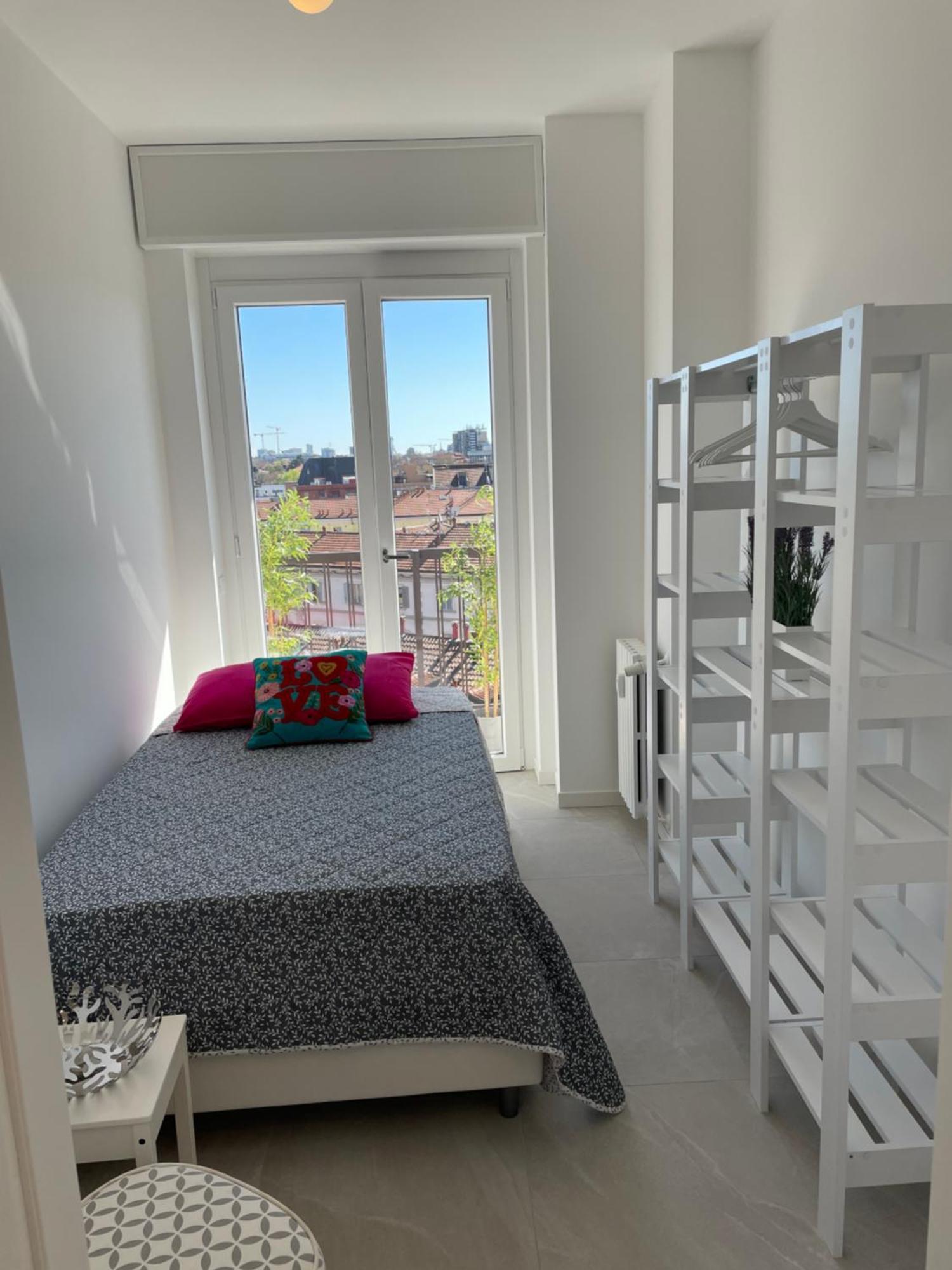 Apartment New 2 Bedroom In Navigli With A Great View!