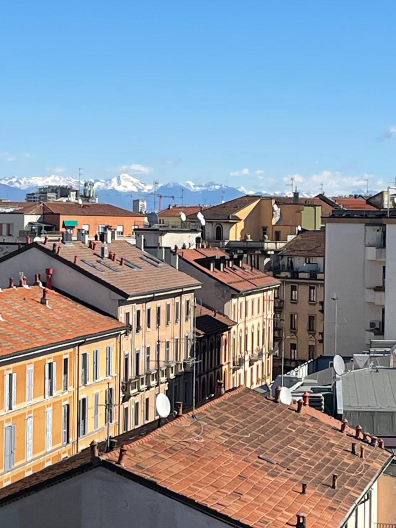 New 2 Bedroom In Navigli With A Great View! * Mailand