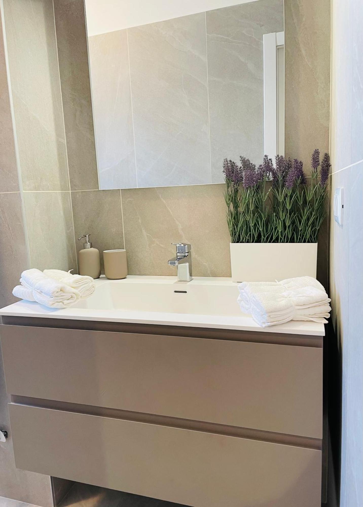New 2 Bedroom In Navigli With A Great View! Apartment